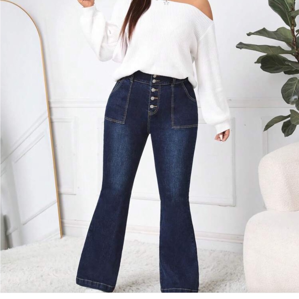 SHEIN Dark Indigo Flare Jeans